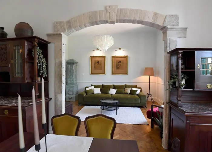 Apartment Historic Luxe