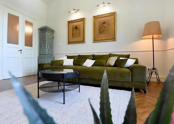 Historic Luxe Appartement Zadar